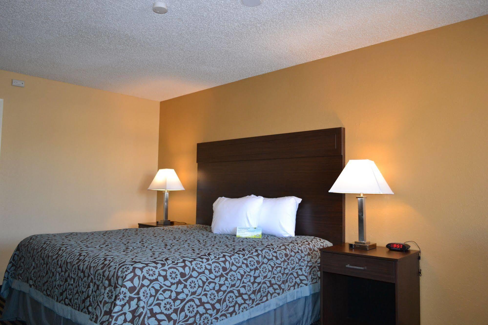 Days Inn Спокейн Екстериор снимка